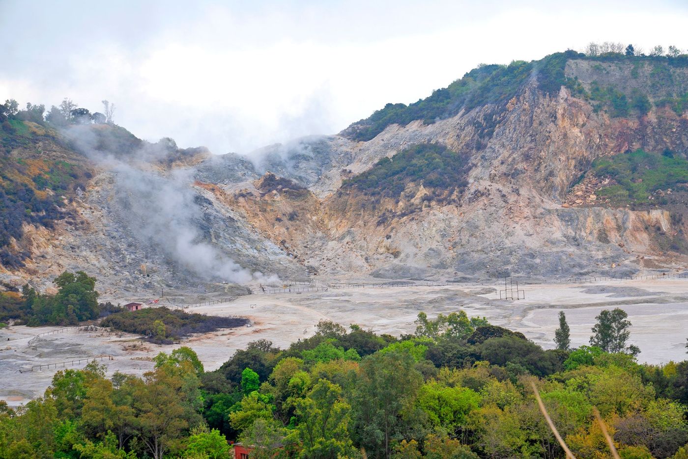 Solfatara depuis Via Coste D’Agnano