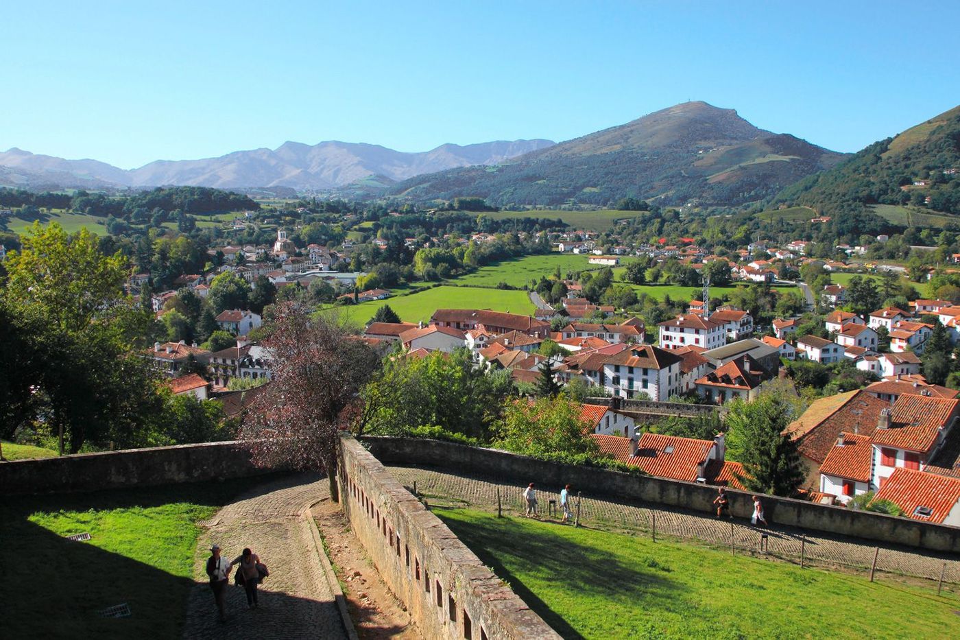 Pays Basque Saint-Jean-Pied-de-Port