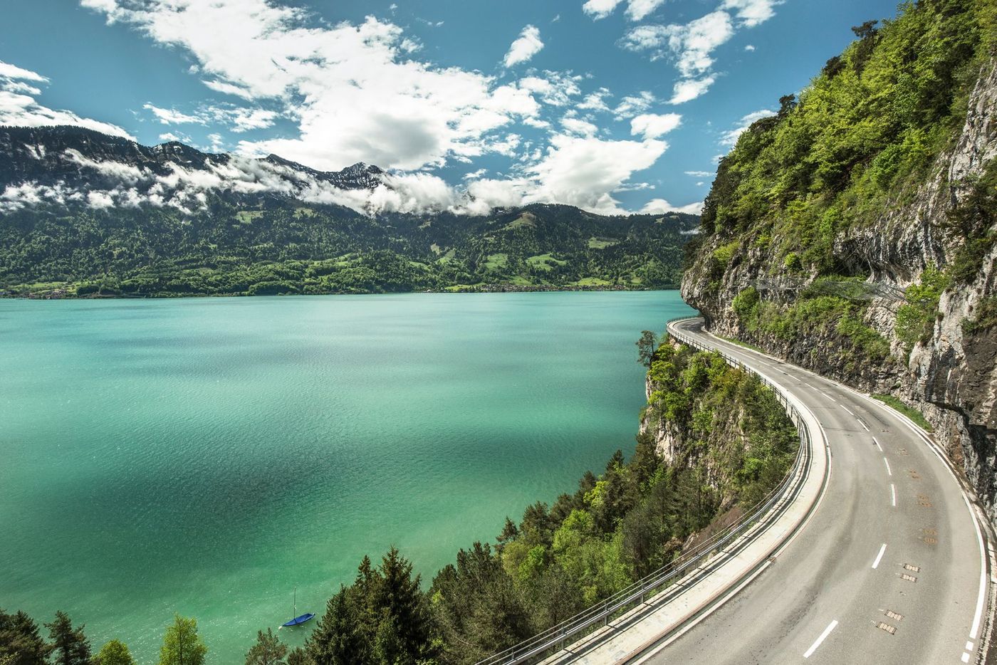 Suisse Seestrasse sur le lac de Thoune a Beatenberg