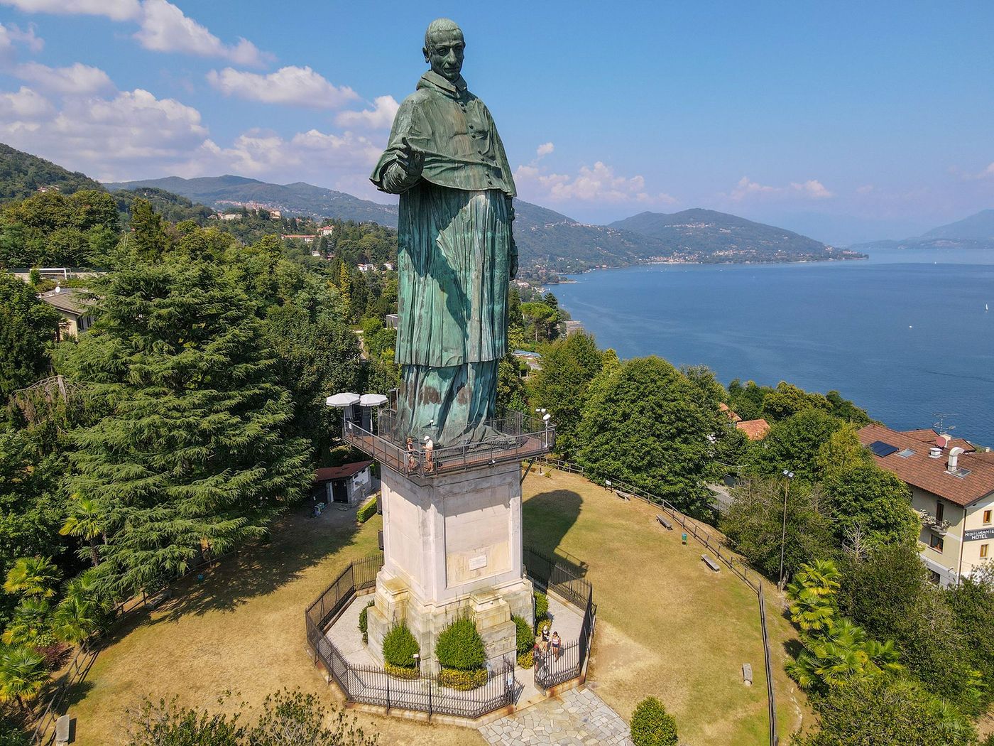 Statue de San Carlo Borromeo - lac majeur