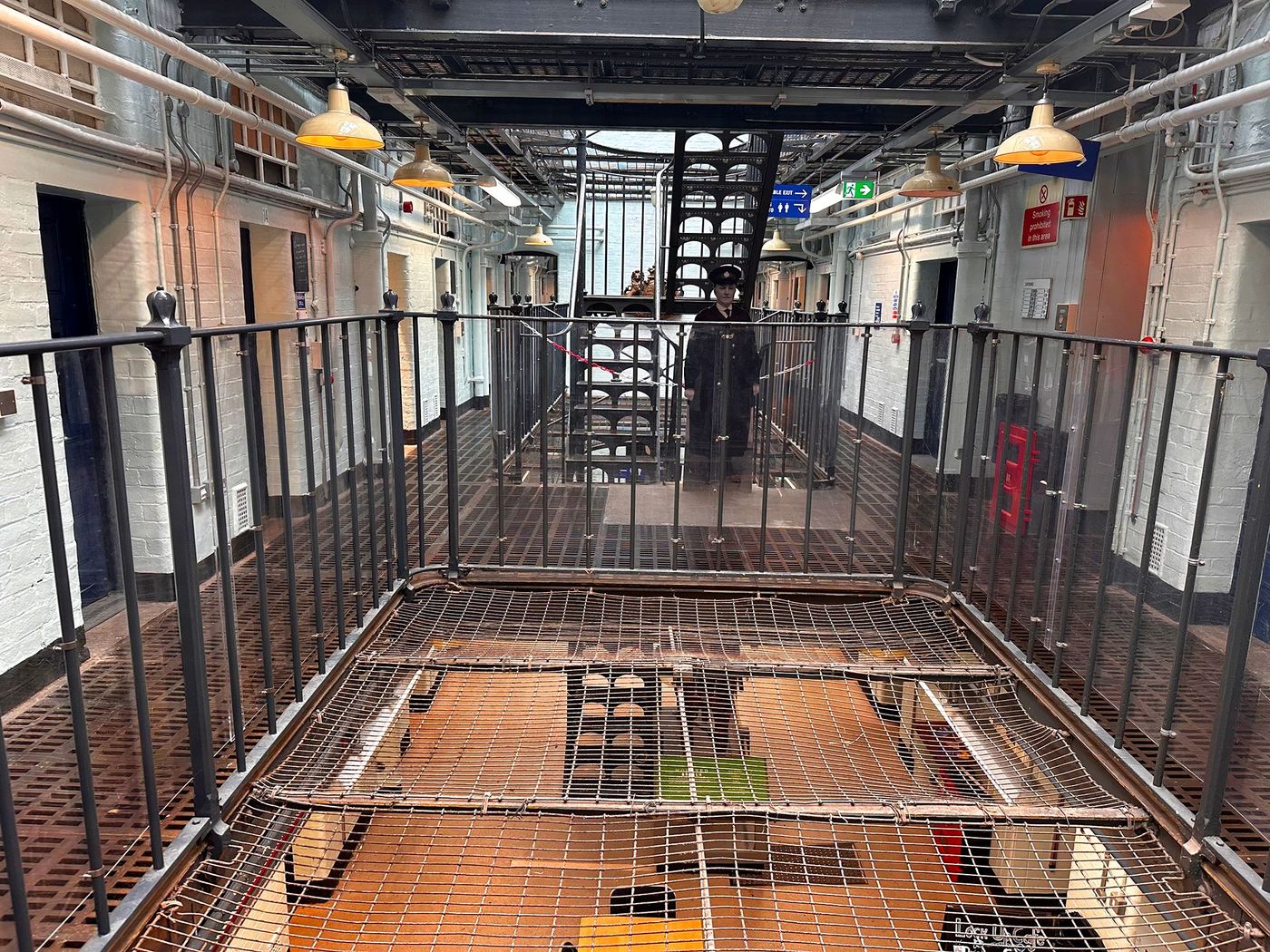 Steelhouse Lane Lock-up