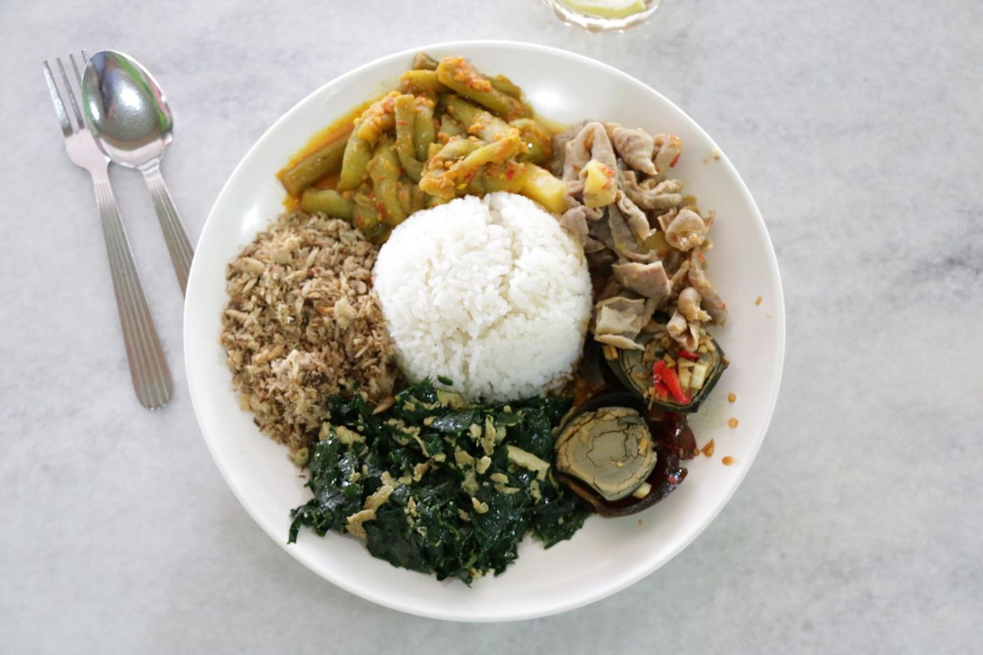 Street food Riz bomeo Nourriture