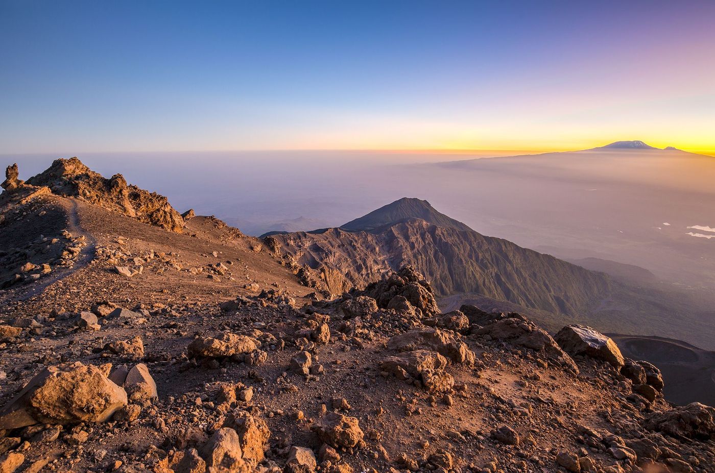Tanzanie Parc Arusha Mont Meru Vu sur le Kilimandjaro