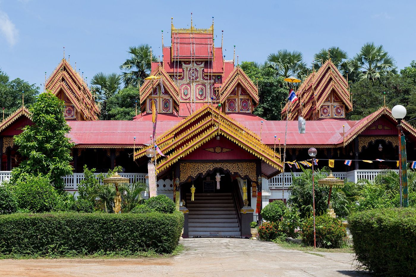 Thailande Lampang Wat Si Rong Muang