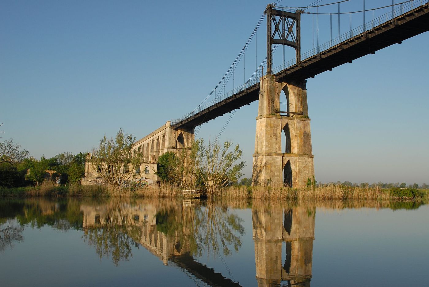Tonnay-Charente - pont suspendu