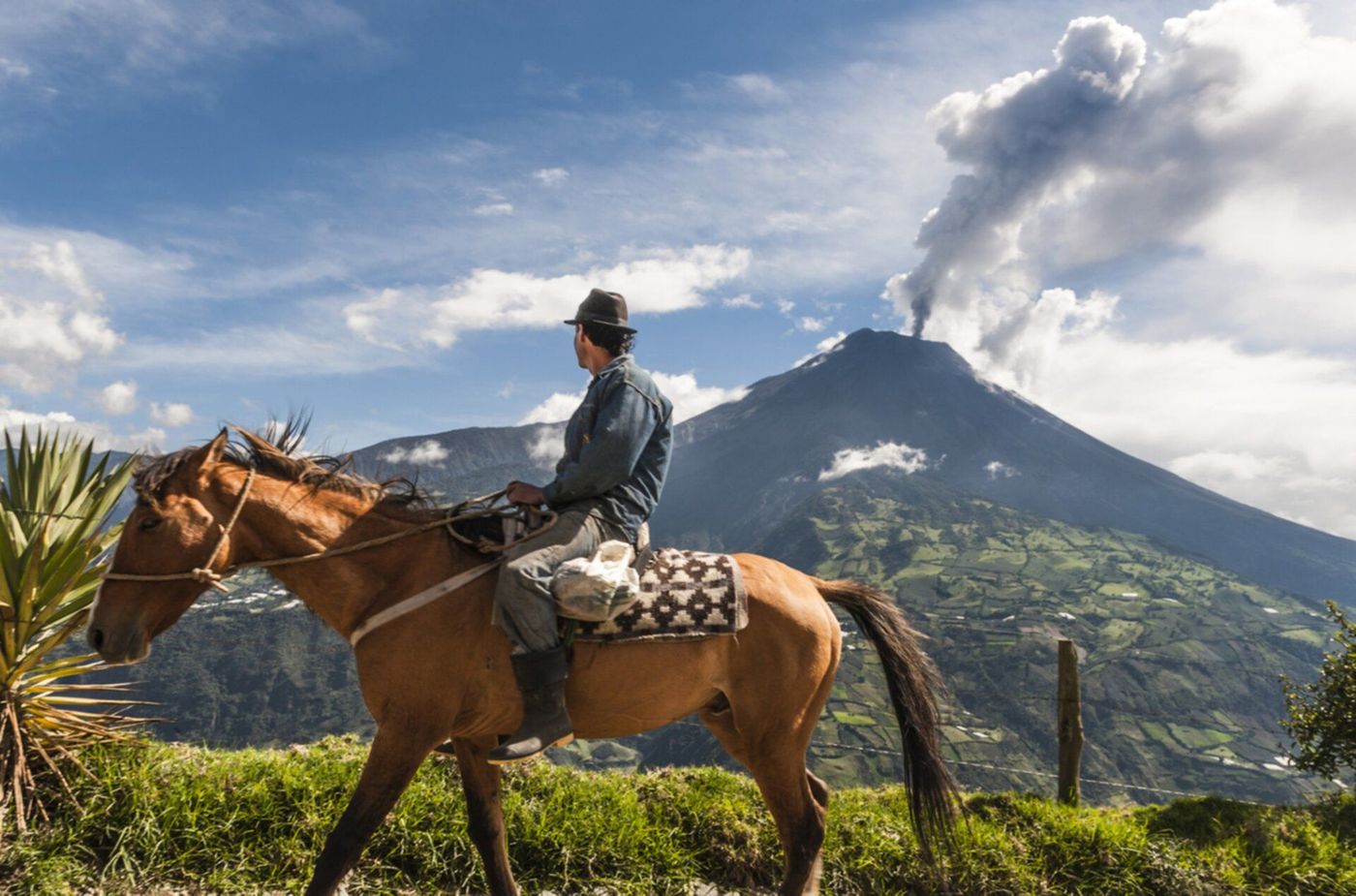 Equateur Volcan Tungurahua Cavalier