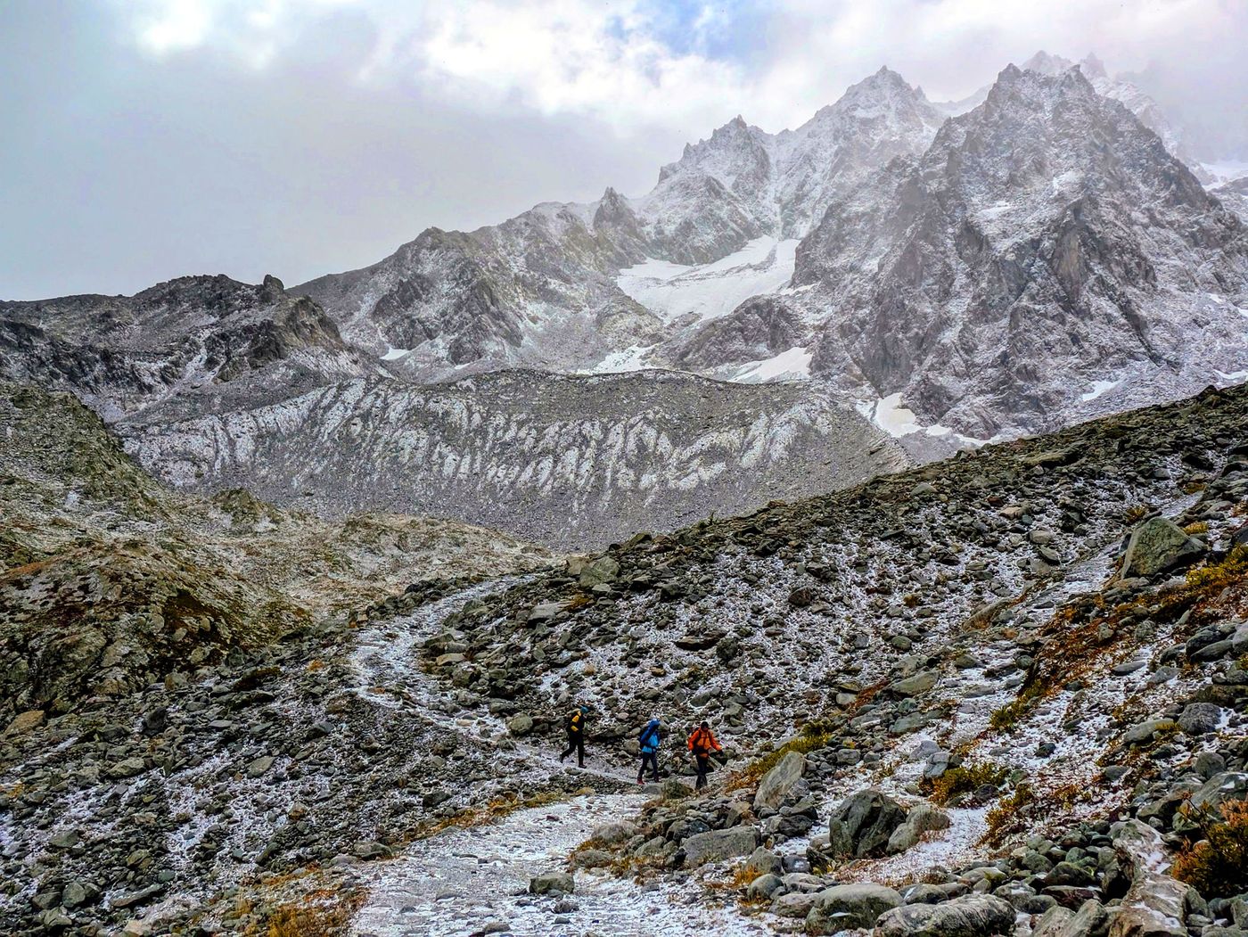 Vers le lac du glacier d’Arsine