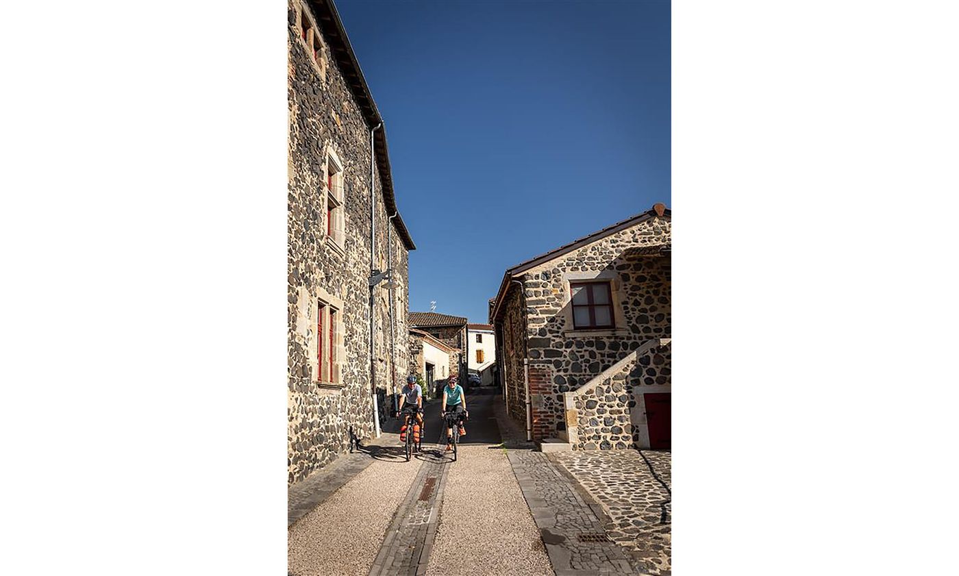 Usson (63) - Plus beaux villages de France - © O. Octobre/Auvergne-Rhône-Alpes Tourisme