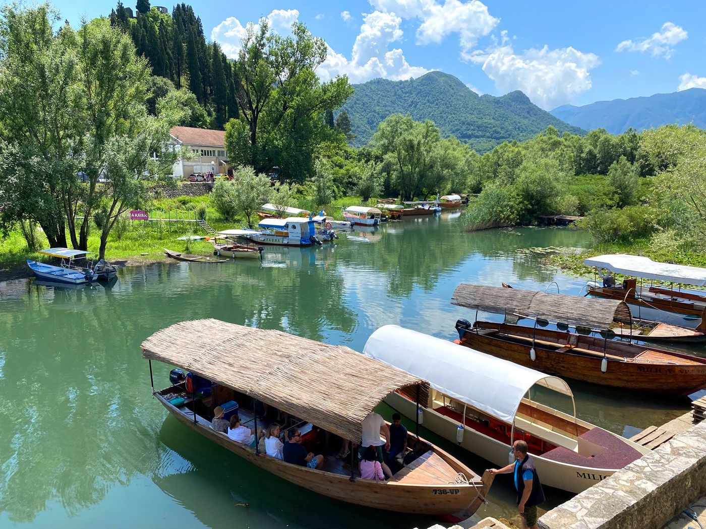 Virpazar - bateaux