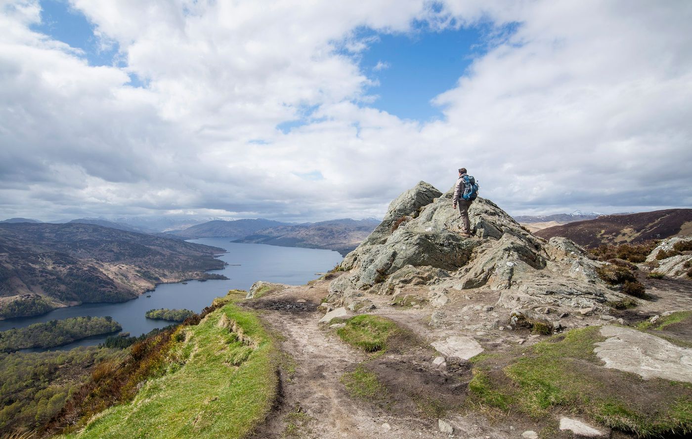 Ecosse Loch Katrine seen from the summit of Ben A'an in The Trossachs