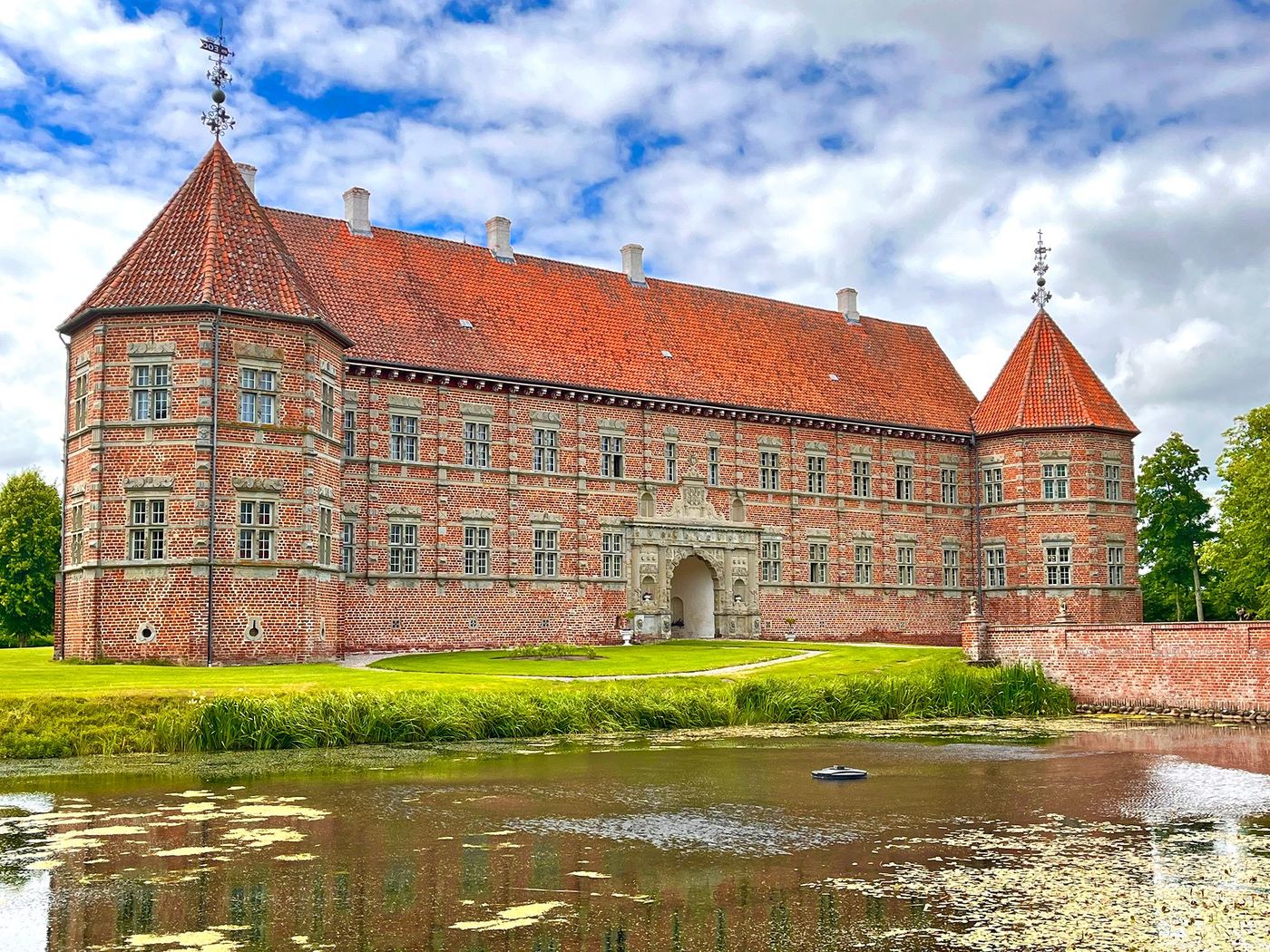 Voergård Slot