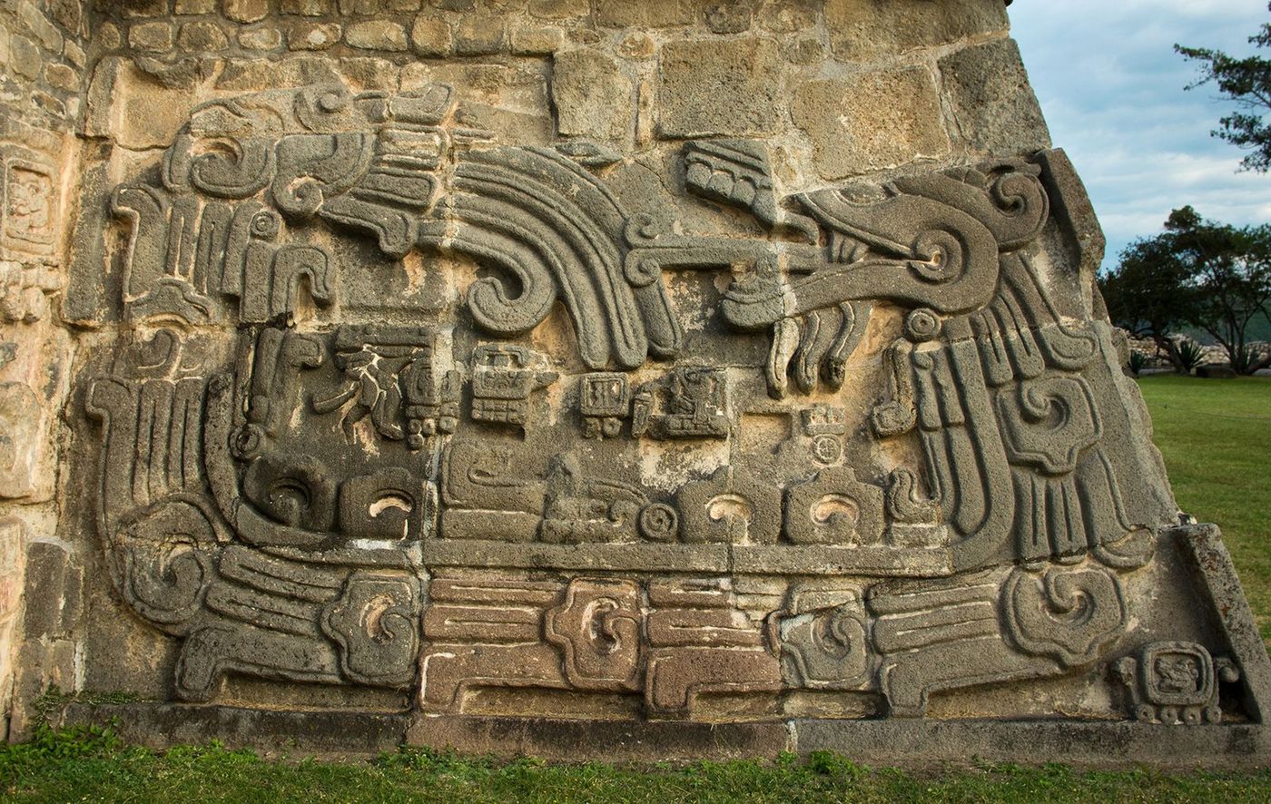 Mexique Xochicalco Temple du serpent à plumes