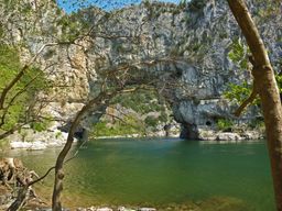 Vallon-Pont-d'Arc