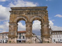Saintes