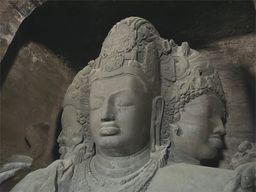 Elephanta Caves (Île et grottes d’Elephanta)