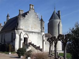 Loches
